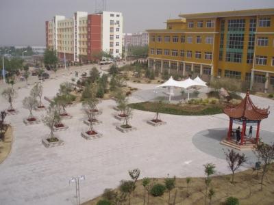 青島求實(shí)職業(yè)技術(shù)學(xué)院設(shè)施完善嗎？就業(yè)有保障嗎？